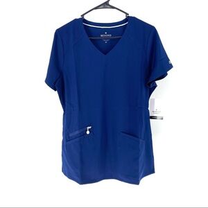 Beyond Scrubs Women's V-Neck Scrub Top - M